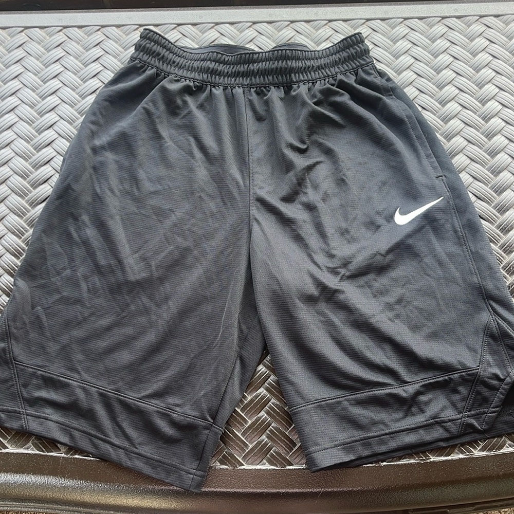 Adult small men’s Nike long basketball shorts
